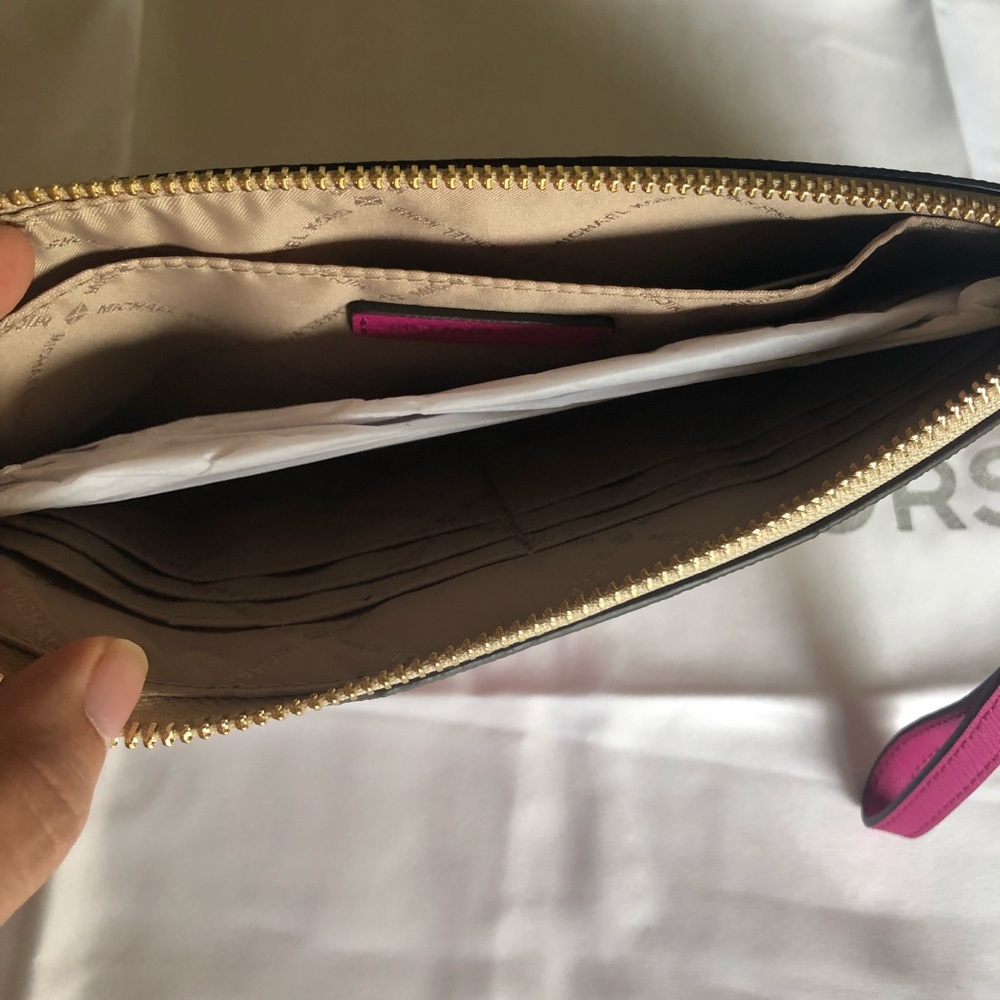 π Michael Kors Cindy Satchel With Clutch - Picture 8 of 8